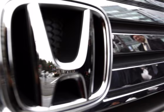 Honda Motor Co.&nbsp;said Wednesday it is recalling an additional 437,000 cars due to faulty airbags, the latest announcement in a string of recalls by Japanese automakers.